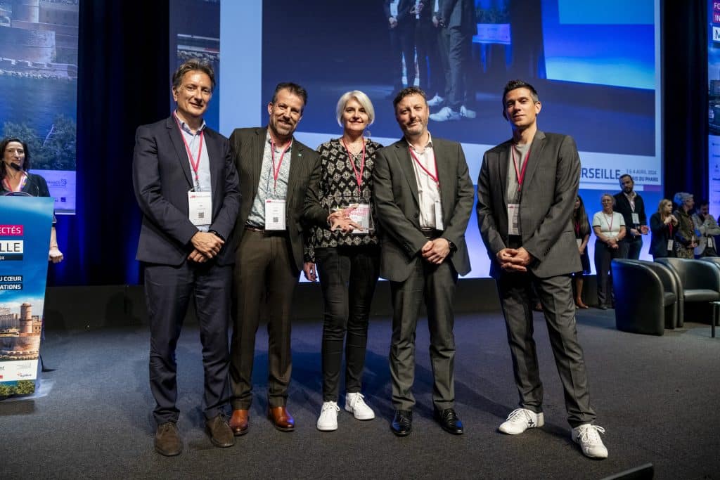 Mégalis Bretagne remporte le label argent pour son projet Collec-Data - (© François Moura / MAMP). De gauche à droite : Bertrand Serp - Vice-président en charge de la transition digitale - Toulouse Métropole (membre du jury), Vincent Alleno – Vice-Président Mégalis Bretagne, Muriel Chabert Directrice Services numériques Mégalis Bretagne, Patrick Malfait Directeur général Mégalis Bretagne, Olivier Auradou – Directeur Ekitia (membre du jury)