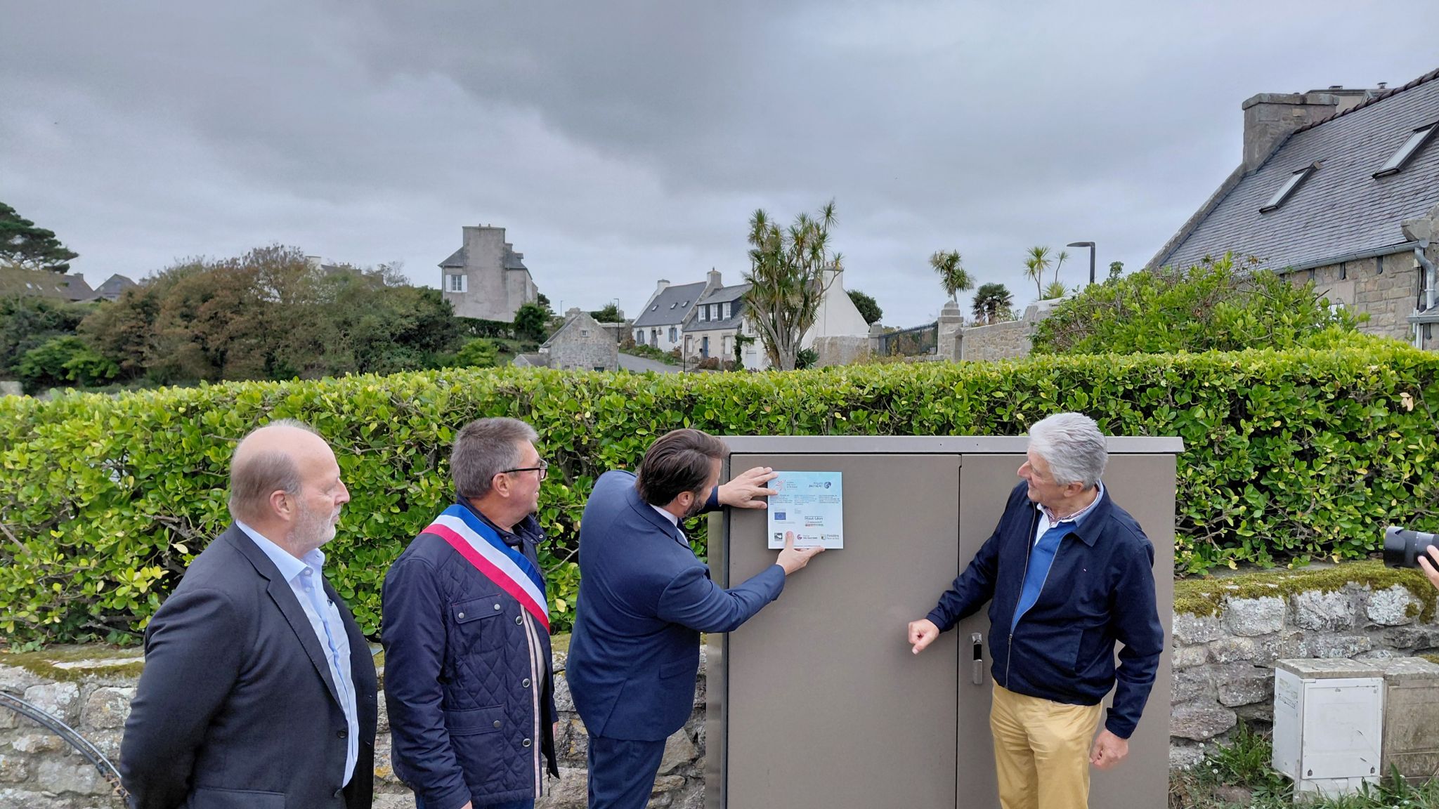 La dernière armoire du projet est posée